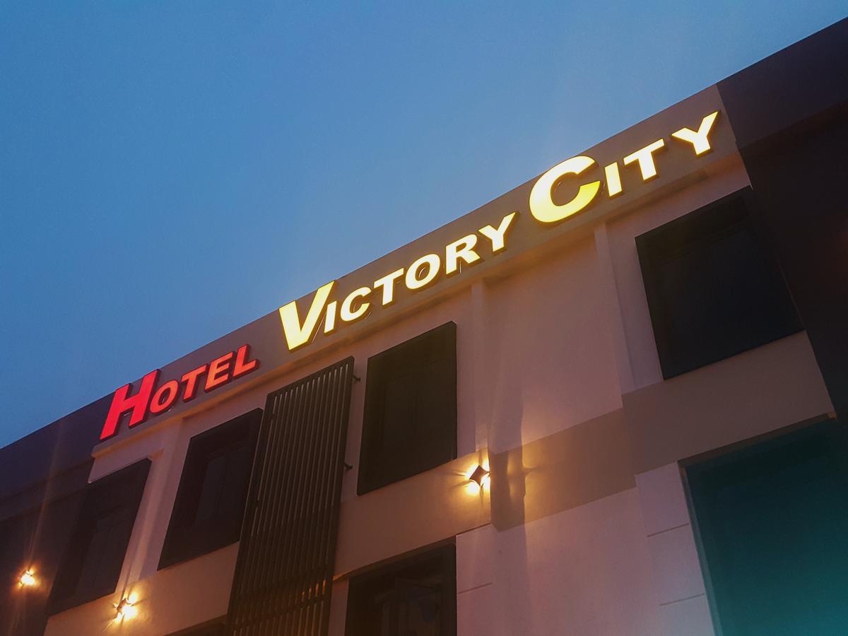 Hotel Zamburger Victory City Johor Bahru Kültér fotó